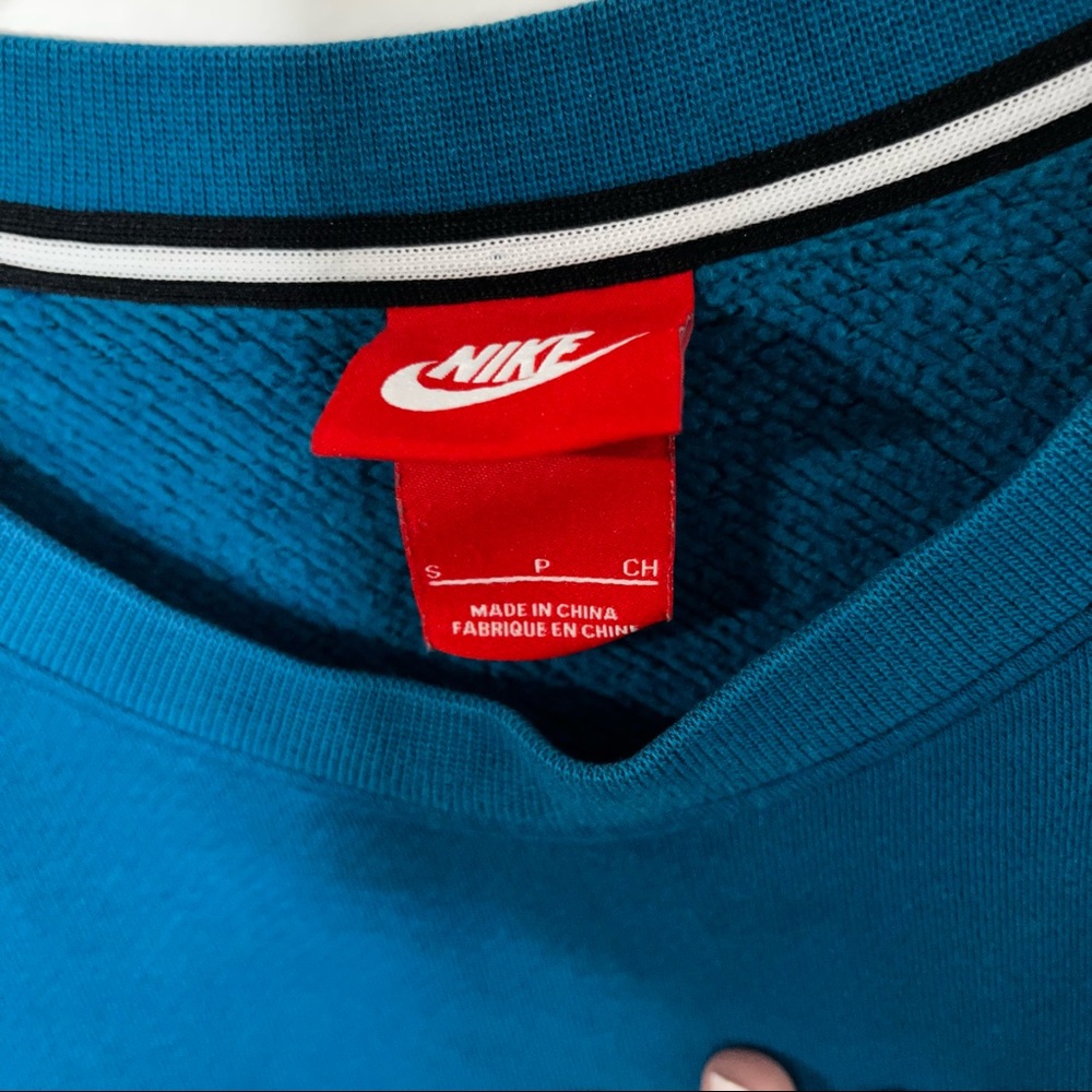 Nike Pullover - image 3